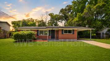 featured image of 2312 Palmdale St