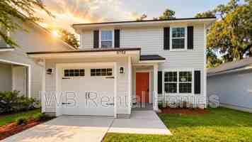 featured image of 8752 India Ave