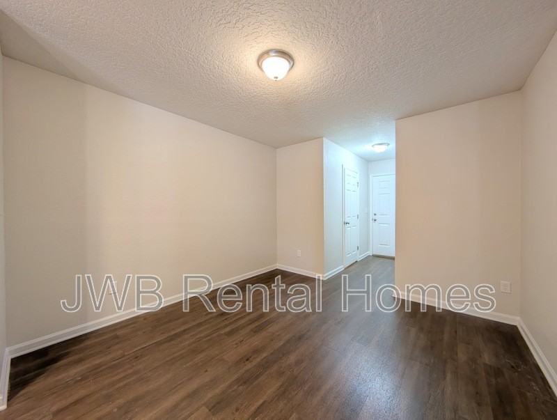 8752 India Ave - Photo 4 of 19