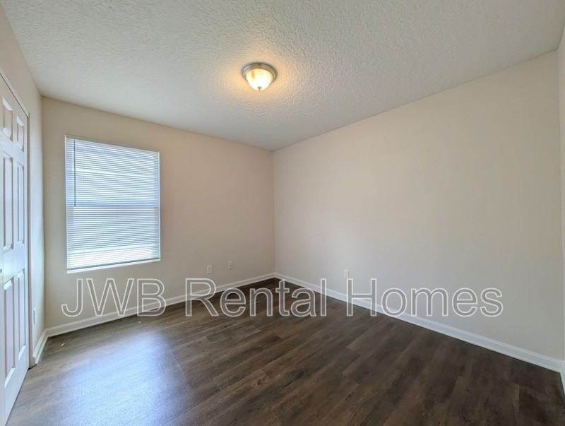 8752 India Ave - Photo 7 of 19