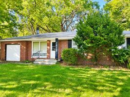 featured image of 1415 S Western Ave