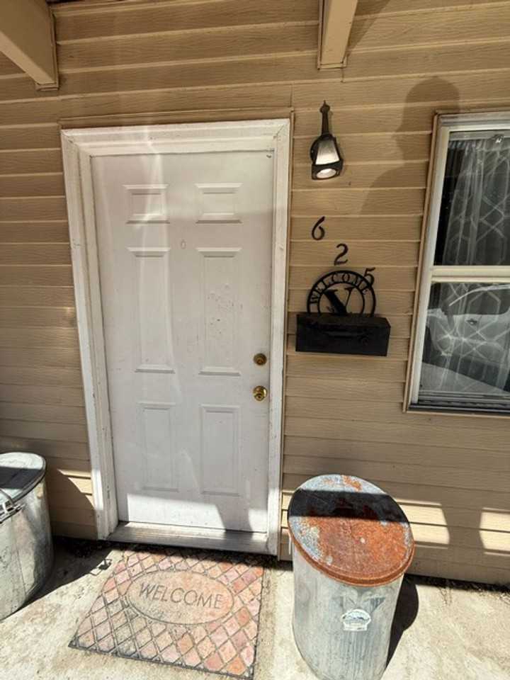 13th Street (5 Plex) - Photo 5 of 11