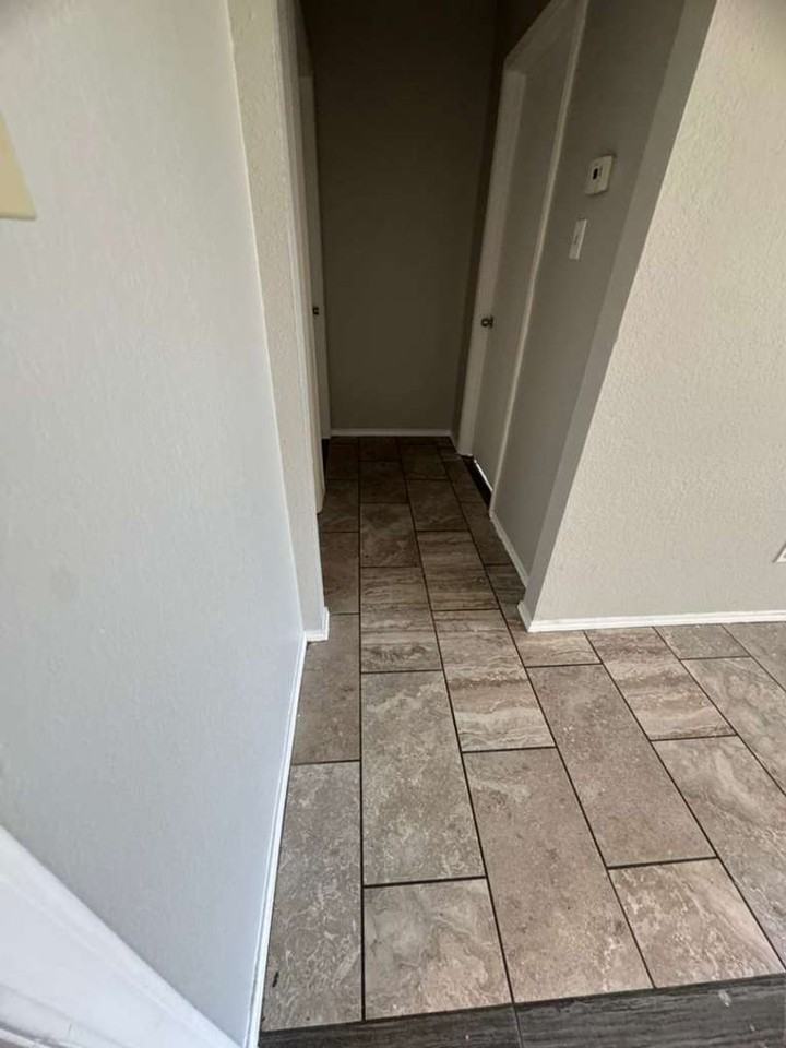 222 Lydia Cir - Photo 5 of 15