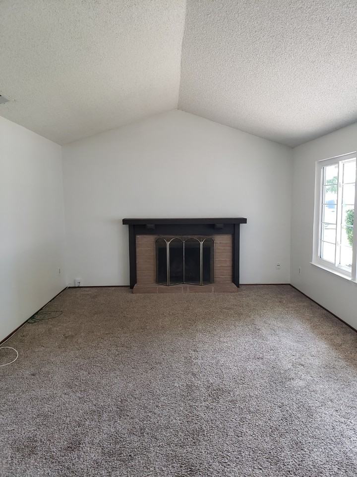 9250 Medallion Way - Photo 2 of 11