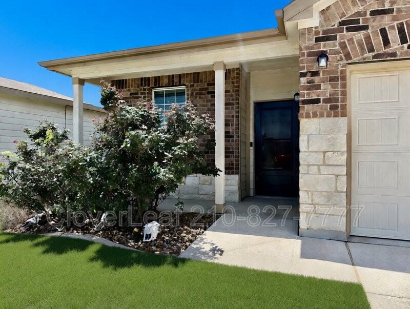 452 Holly Bush - Photo 4 of 36