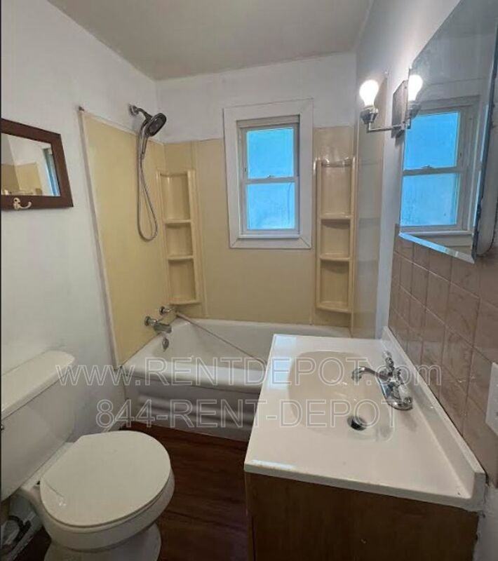1815 S Helfrich Ave - Photo 6 of 10