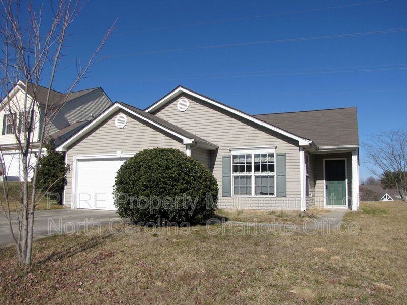 2910 Bridgeville Ln - Photo 2 of 15