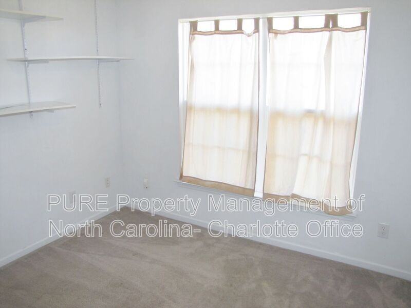 2910 Bridgeville Ln - Photo 7 of 15