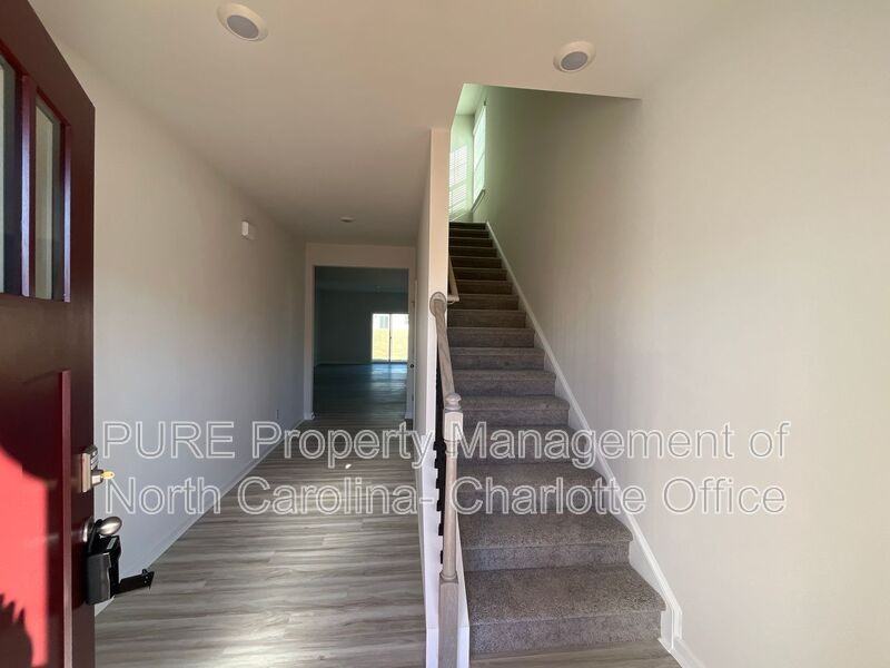 128 Sycamore Springs Dr - Photo 5 of 27