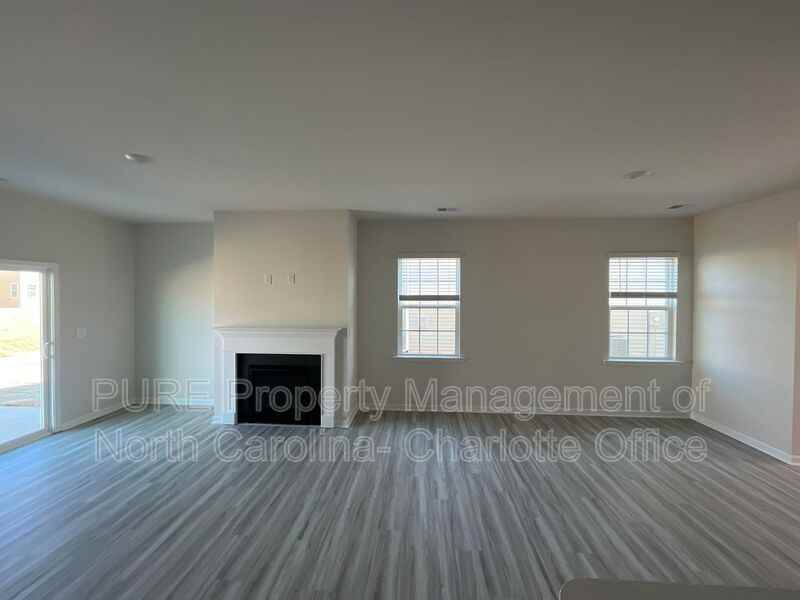 128 Sycamore Springs Dr - Photo 6 of 27