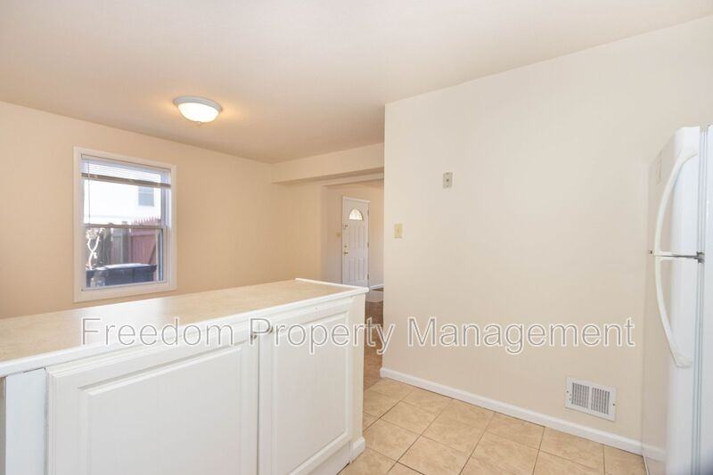 9206 Hood Rd - Photo 5 of 26