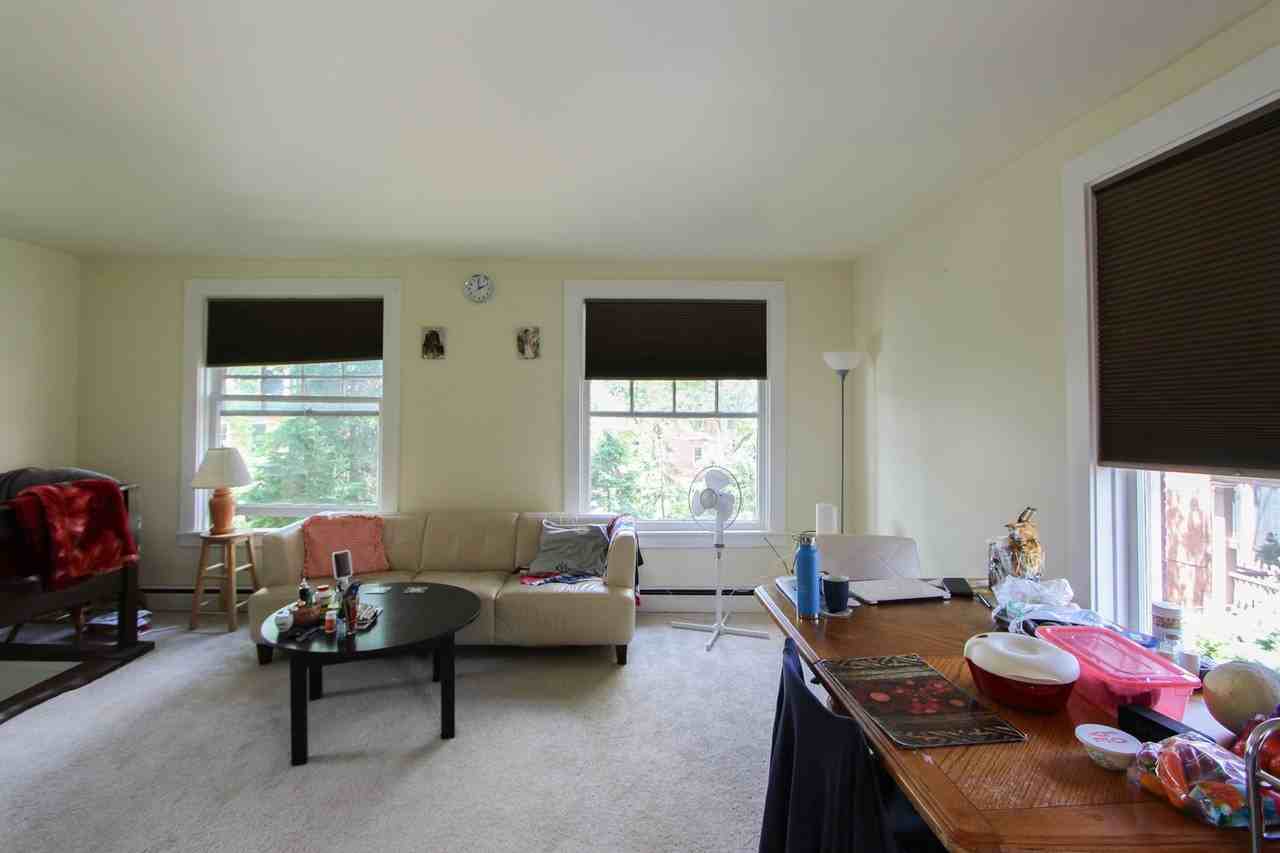 202 Maple Ave - Photo 3 of 12