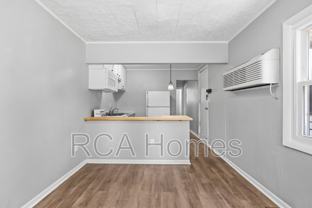 906 Laurel St - Photo 1 of 1