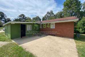 featured image of 5421 Susan Ln