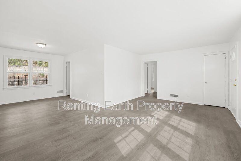 805 Vanderbilt St - Photo 7 of 22
