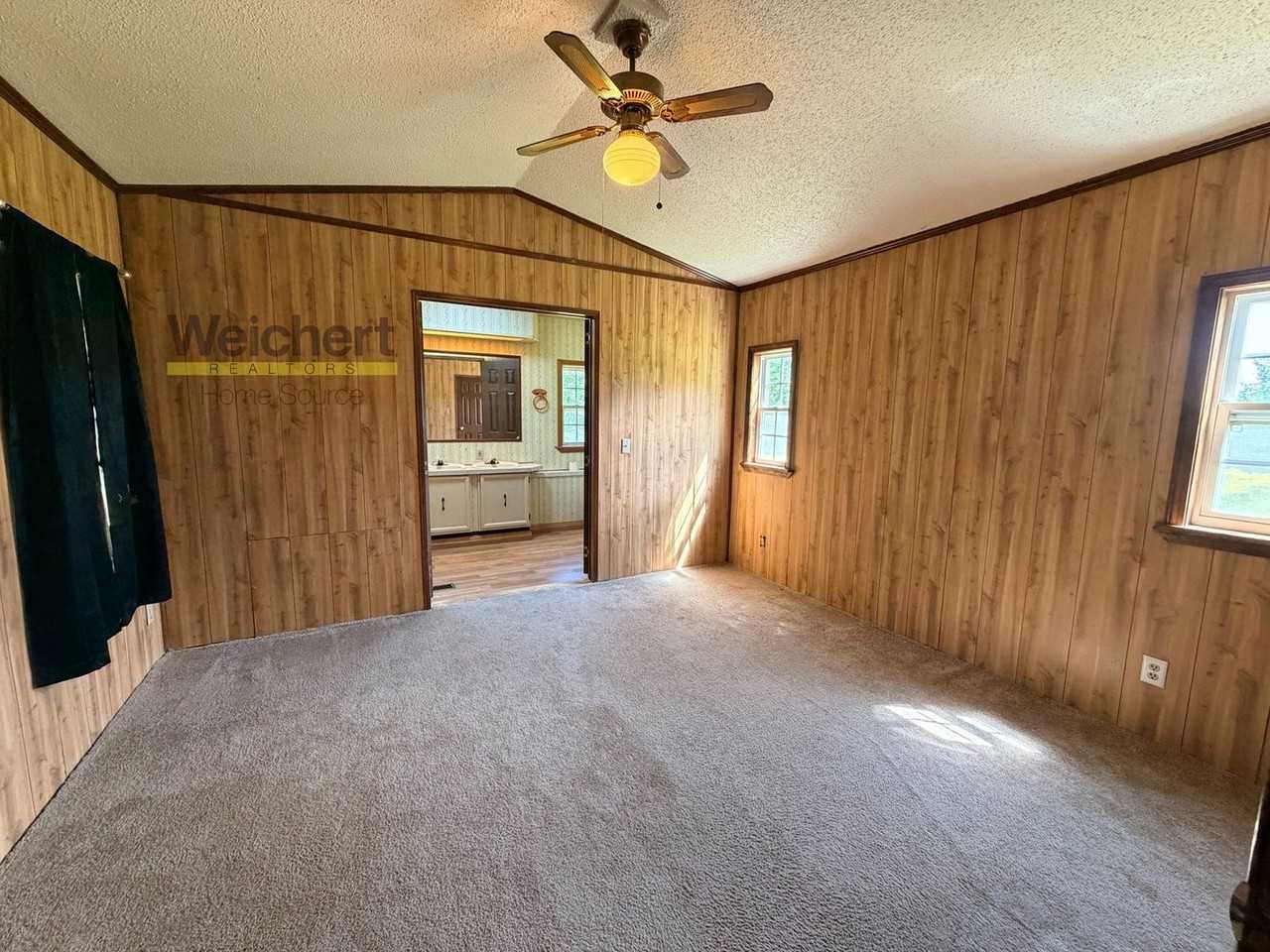 90 Greene 818 Rd - Photo 3 of 7