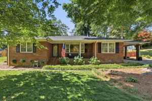 featured image of 1338 Northwood Cir Ne