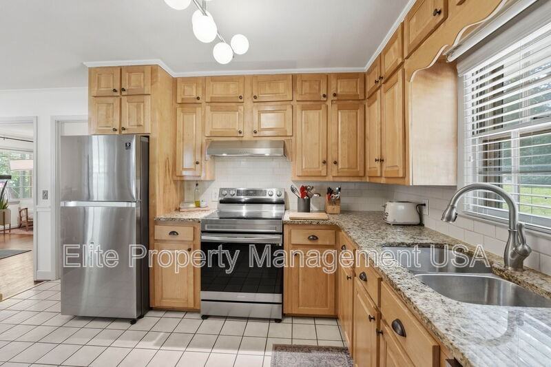 1338 Northwood Cir Ne - Photo 7 of 29