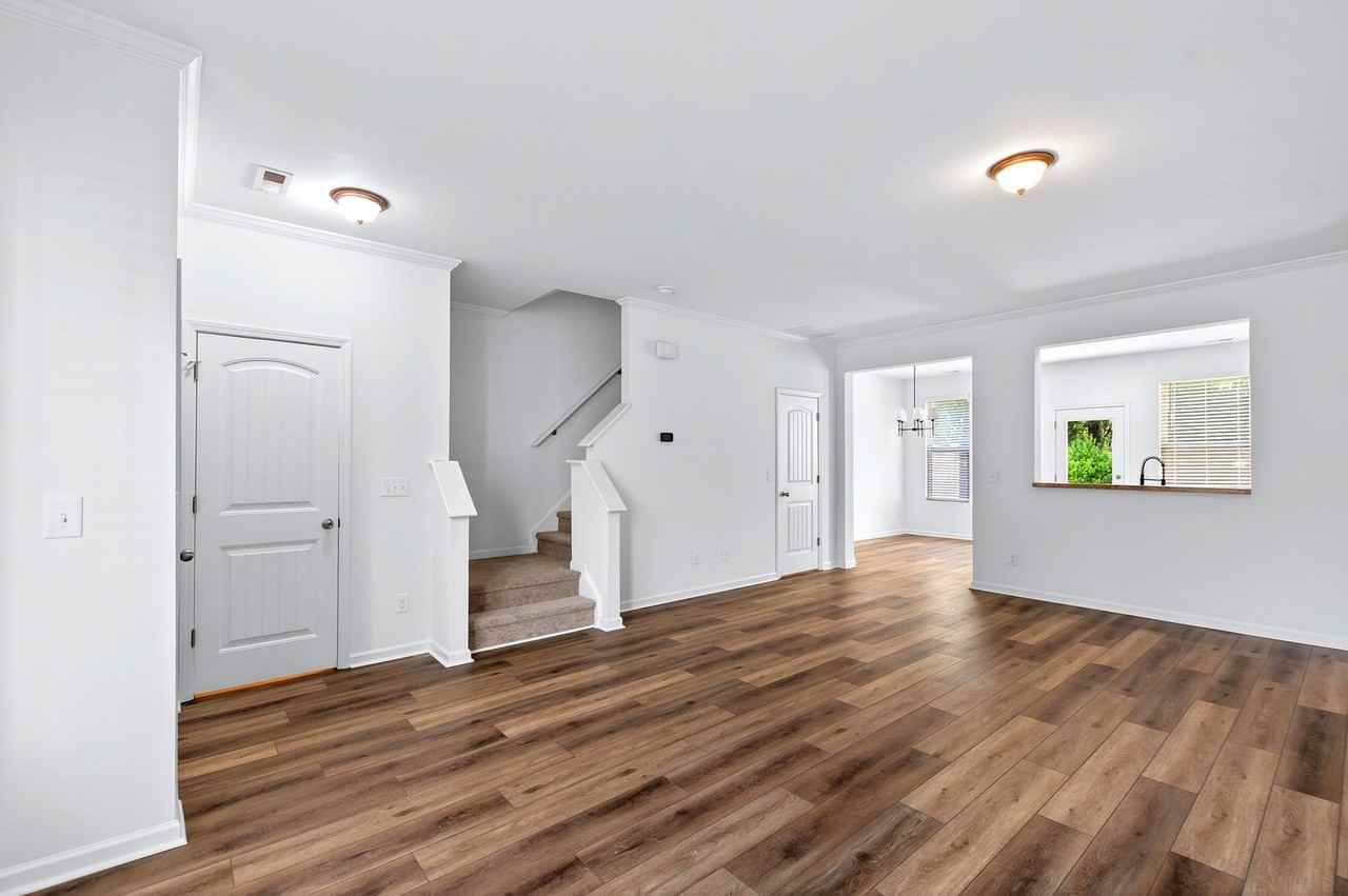 4509 Middletown Dr - Photo 7 of 38