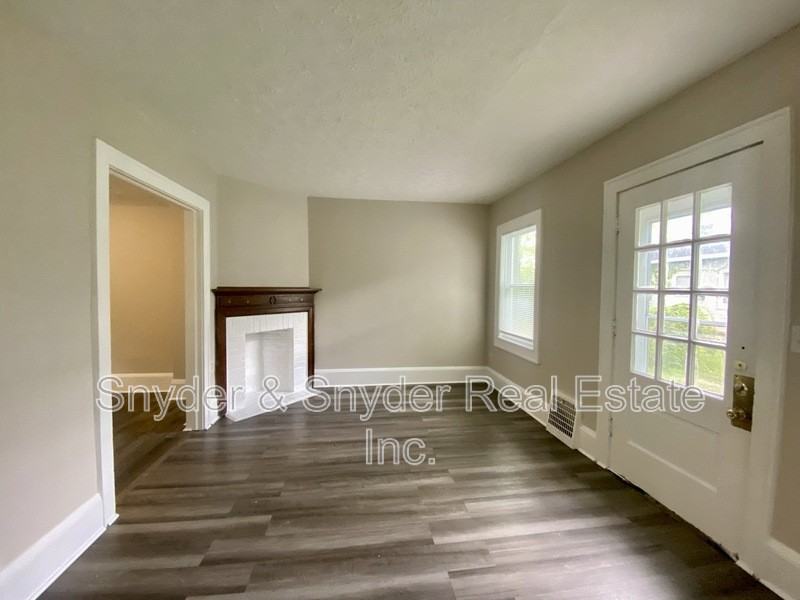 159 Walnut Ter #162 - Photo 4 of 16