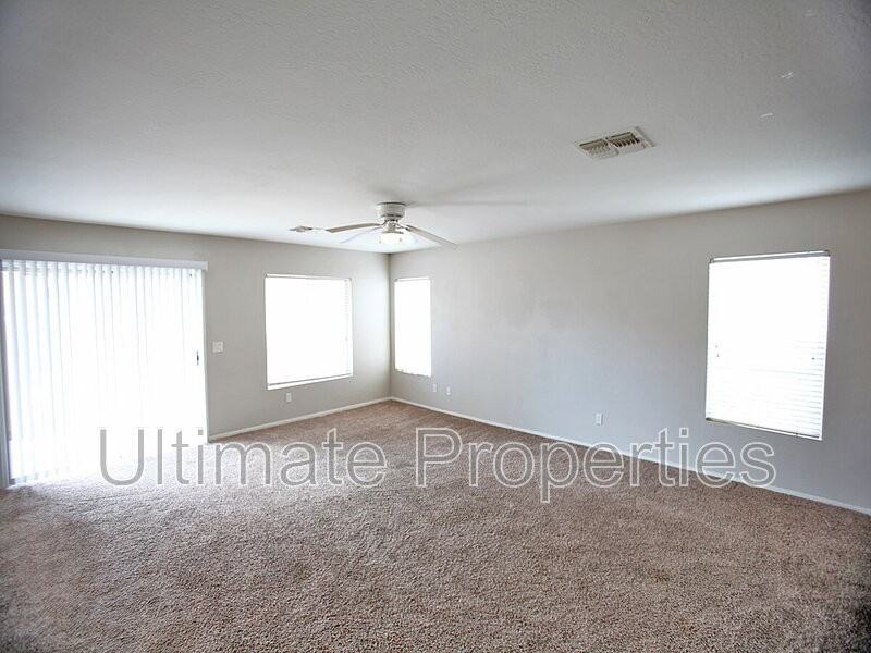 21983 W Gardenia Dr - Photo 4 of 26