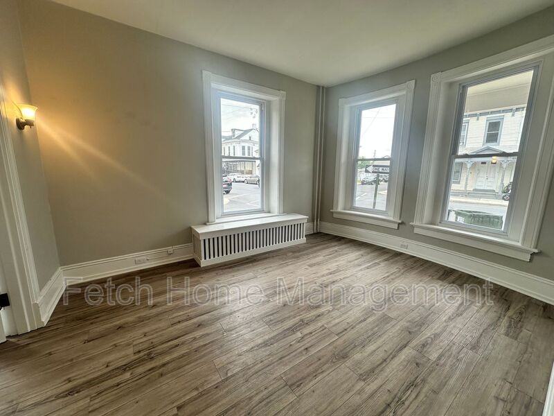 701 Walnut St #1 - Photo 2 of 12