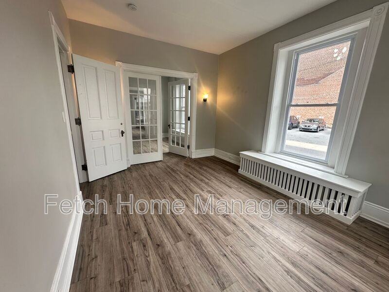 701 Walnut St #1 - Photo 3 of 12