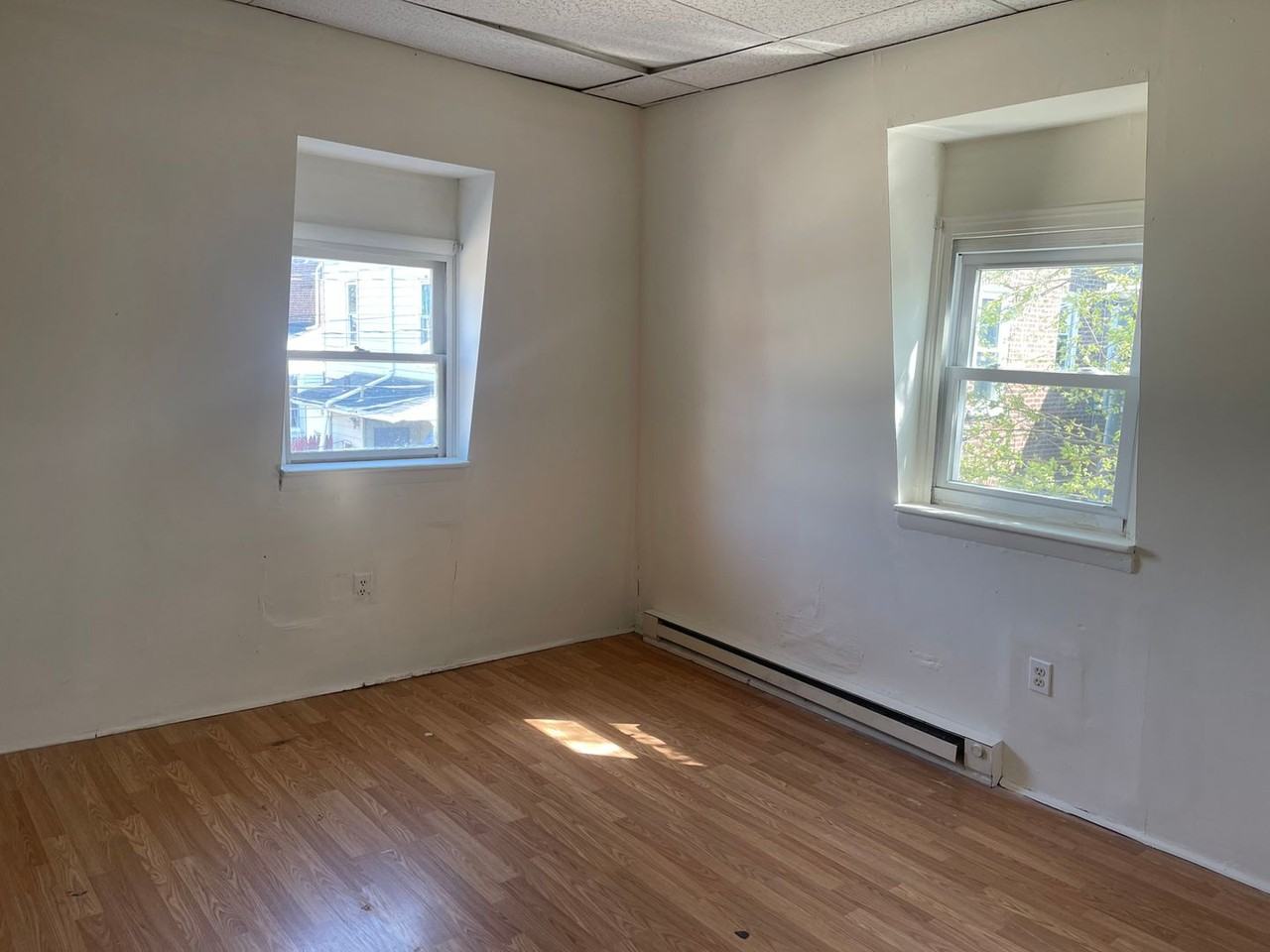 537 Pratt St - Photo 6 of 10