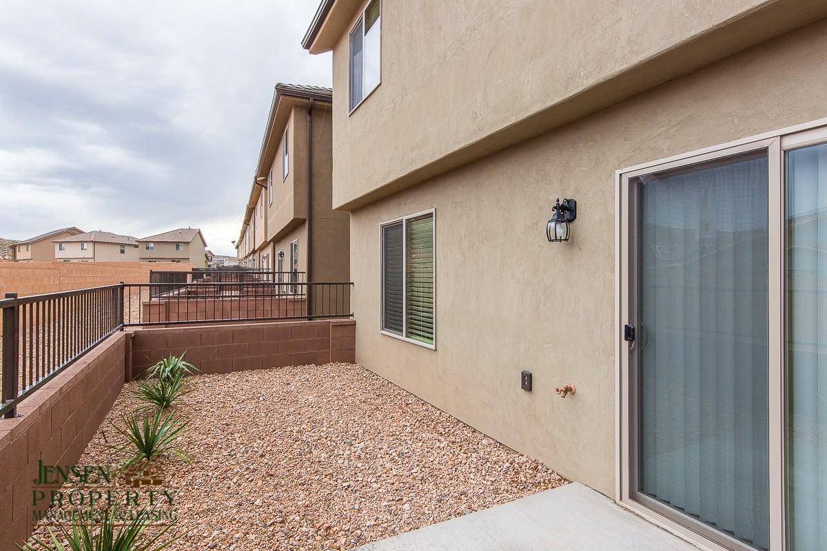 5885 S Challenger Way - Photo 4 of 26