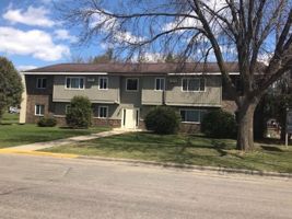 featured image of 424 4th St S