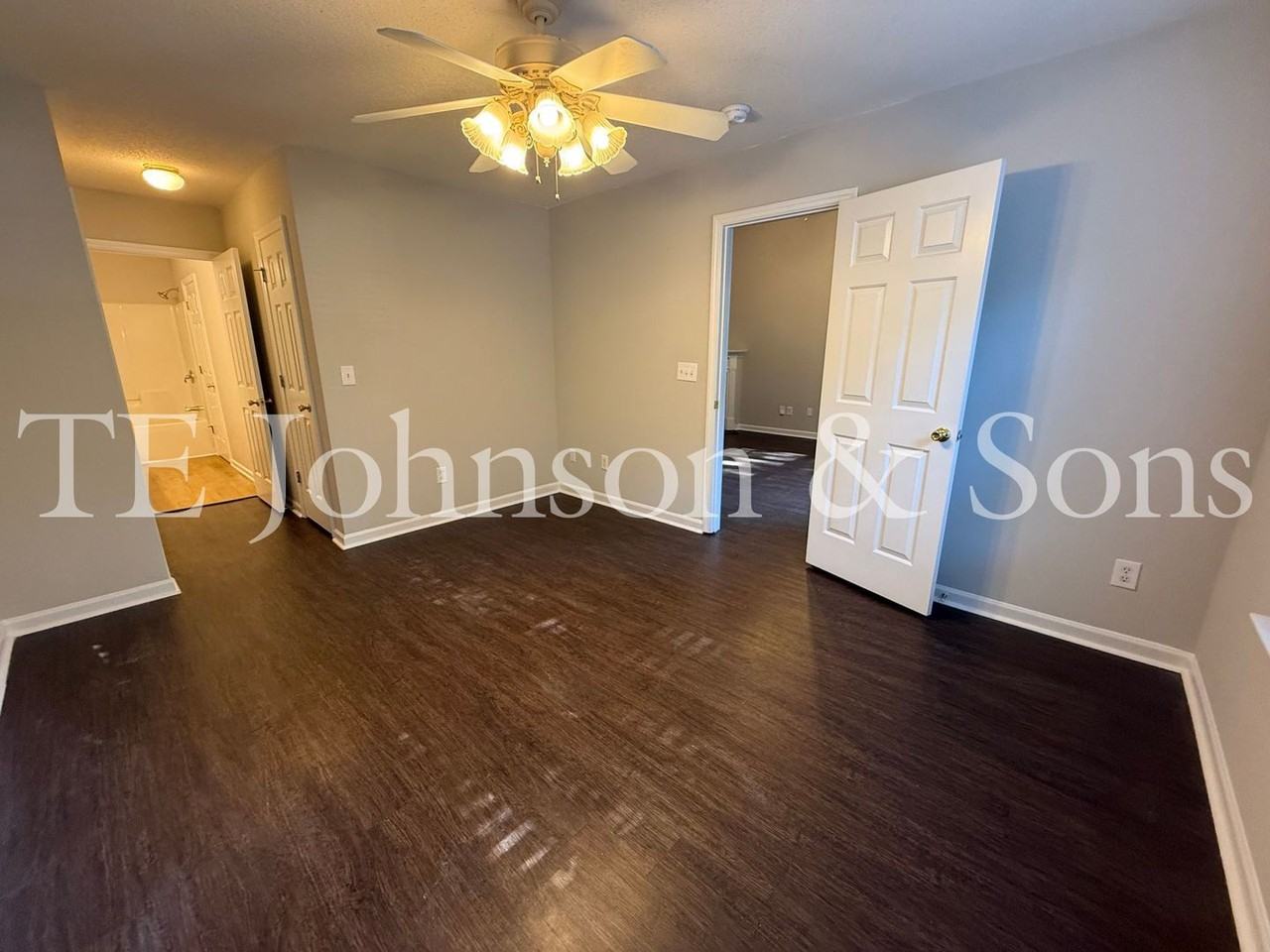 3355 Kensington Pl #504 - Photo 7 of 36