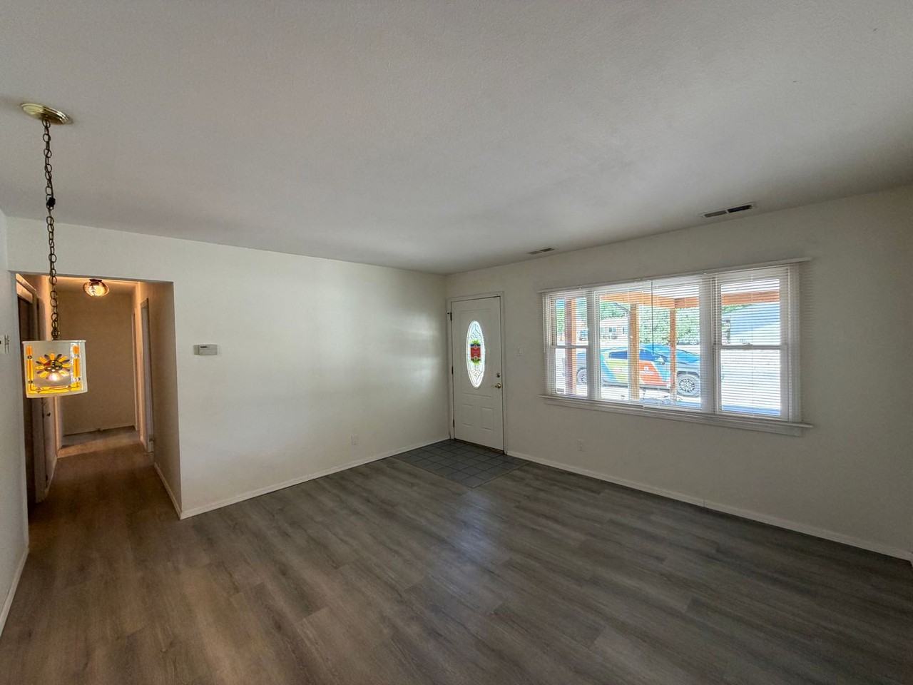 337 Glorieta St Ne - Photo 4 of 43