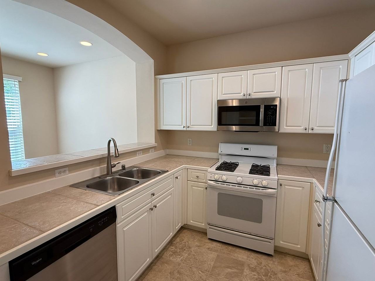 23979 Se 7th Ln - Photo 3 of 17