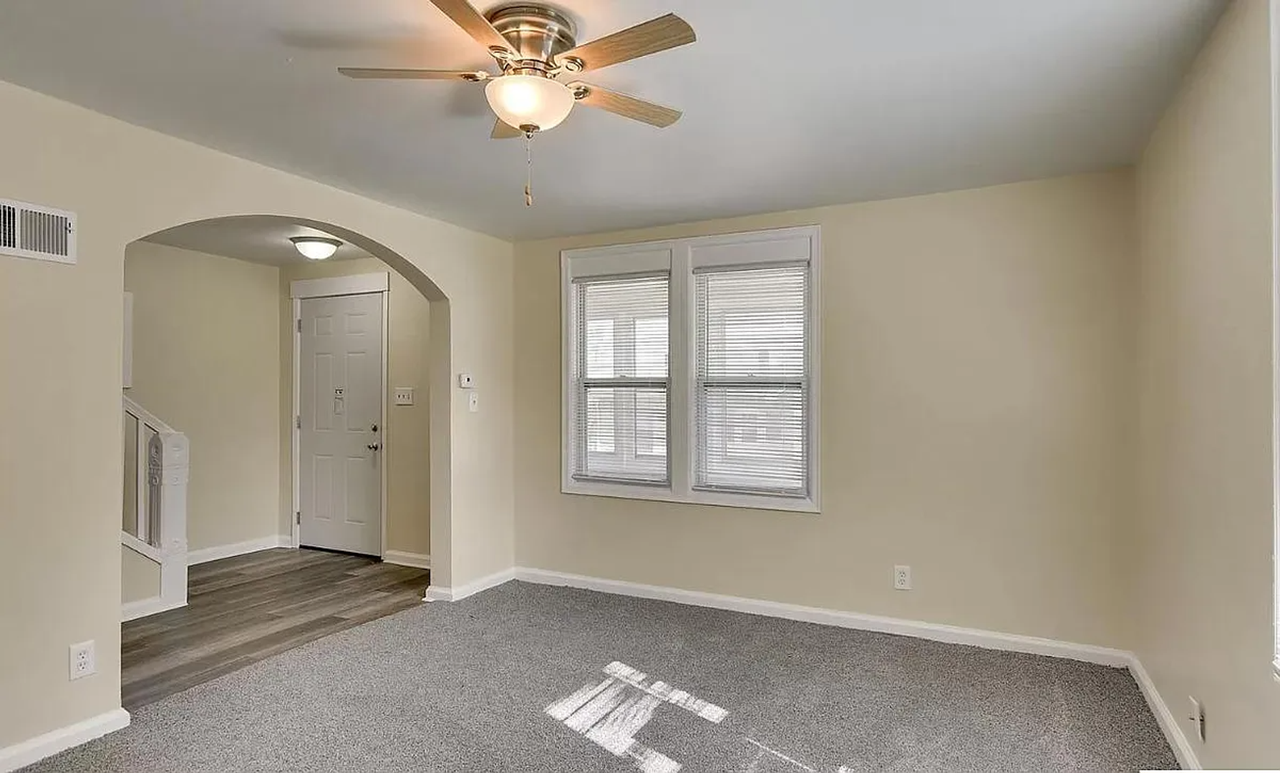6808 N 30th St - Photo 2 of 8
