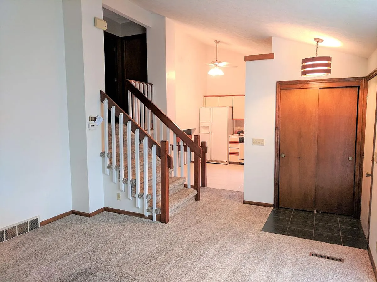 12724 Grant Cir - Photo 4 of 8