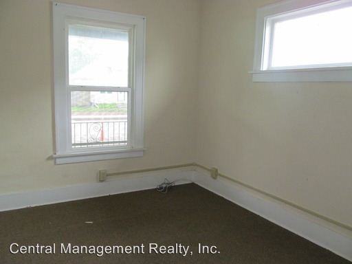 529 S Bendix Dr - Photo 3 of 11