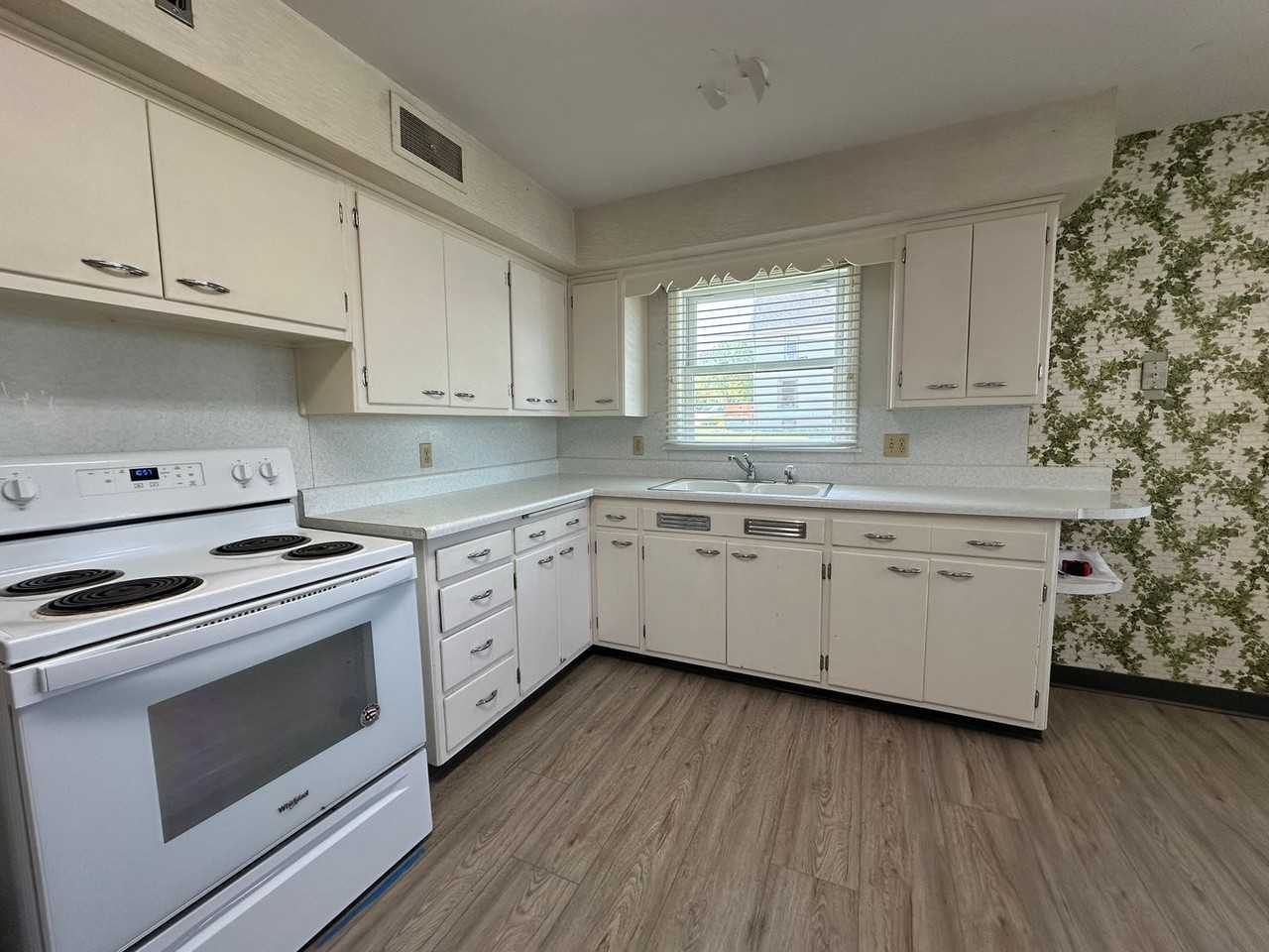 2023 6th St - Photo 4 of 18