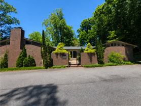 1 Dellwood Dr - Photo 1 of 1