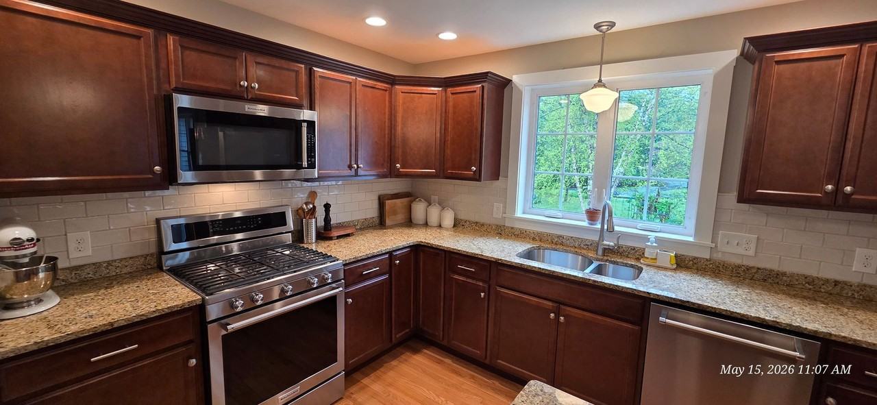 1 Fuller Ln - Photo 5 of 26