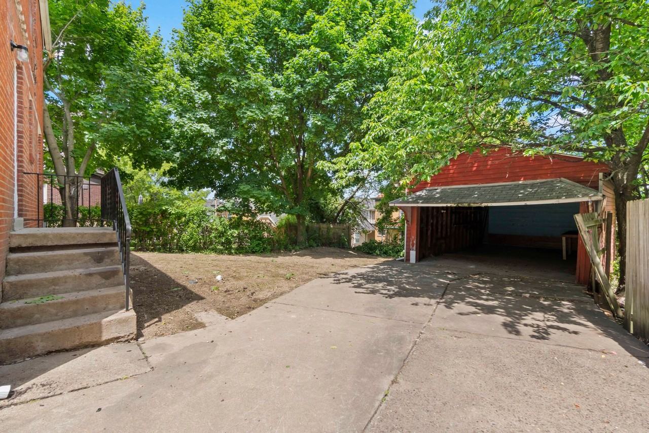 1507 Carnegie Ave - Photo 4 of 34