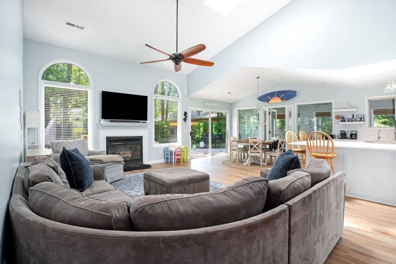 6427 Green Arbor Ln - Photo 6 of 31