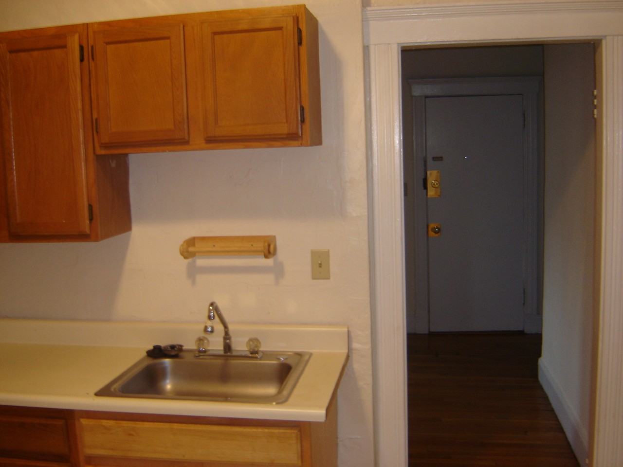 1715- Commonwealth Avenue - Photo 7 of 19