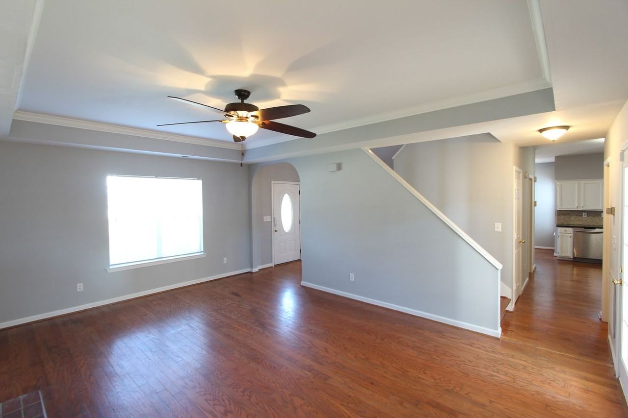 2813 Bridlewood Ter - Photo 7 of 32