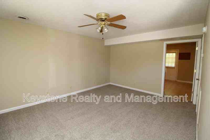 3272 Tower Dr #C - Photo 2 of 7