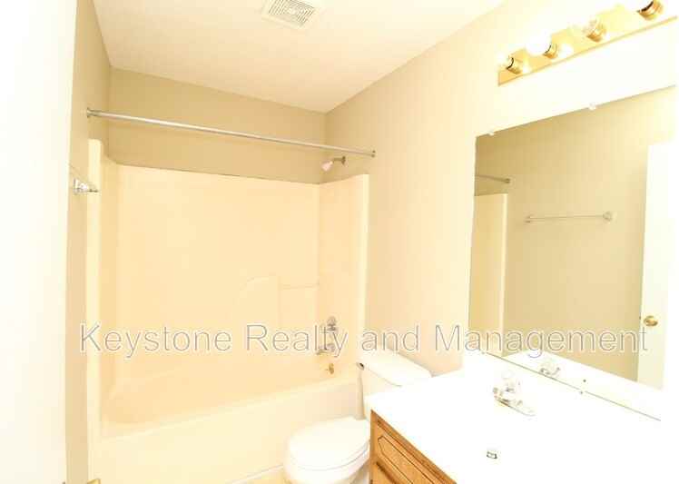 3272 Tower Dr #C - Photo 6 of 7