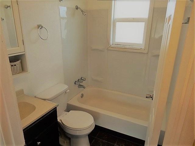 Lochburn 8814-8815 - Photo 7 of 21