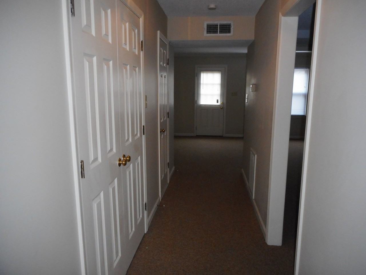515 Spring Garden St - Photo 5 of 18