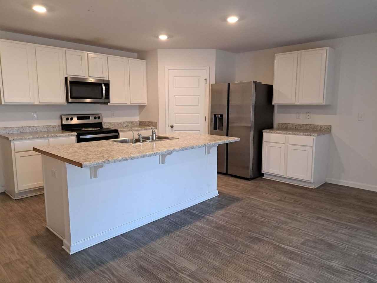 4012 Millicent Ln - Photo 3 of 21