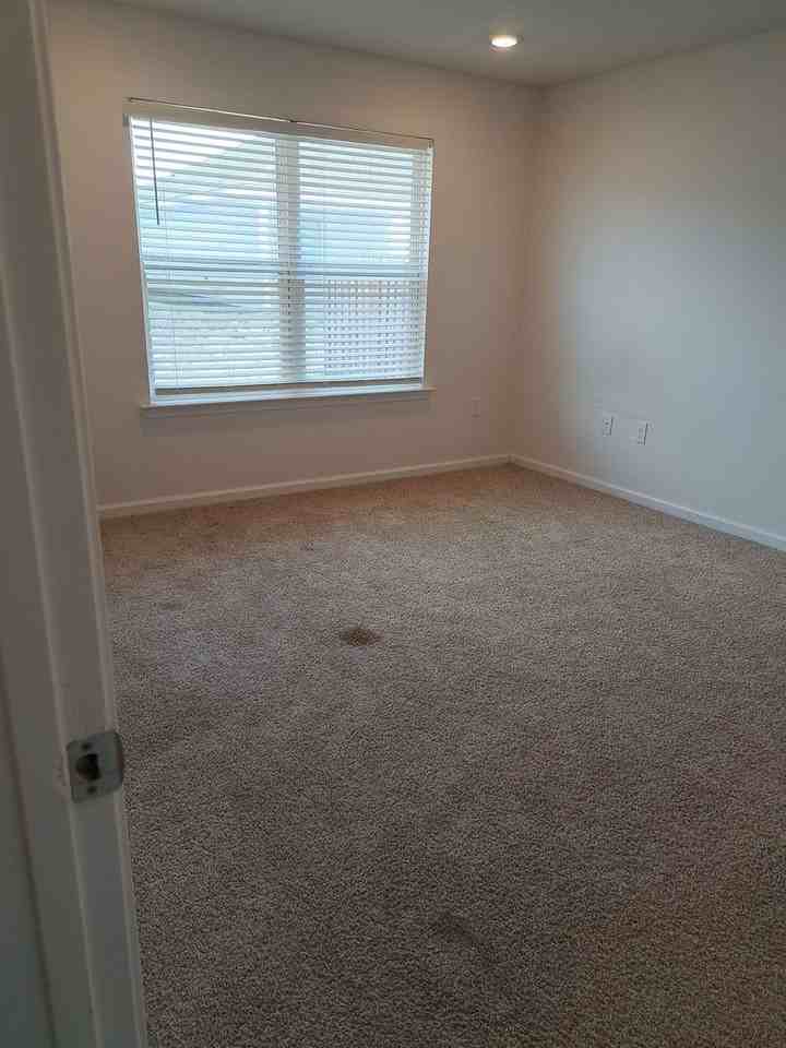 4012 Millicent Ln - Photo 6 of 21