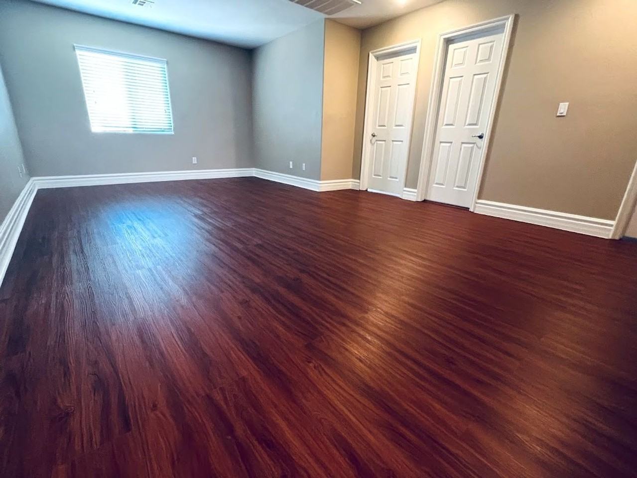 6694 Aviston St - Photo 5 of 15